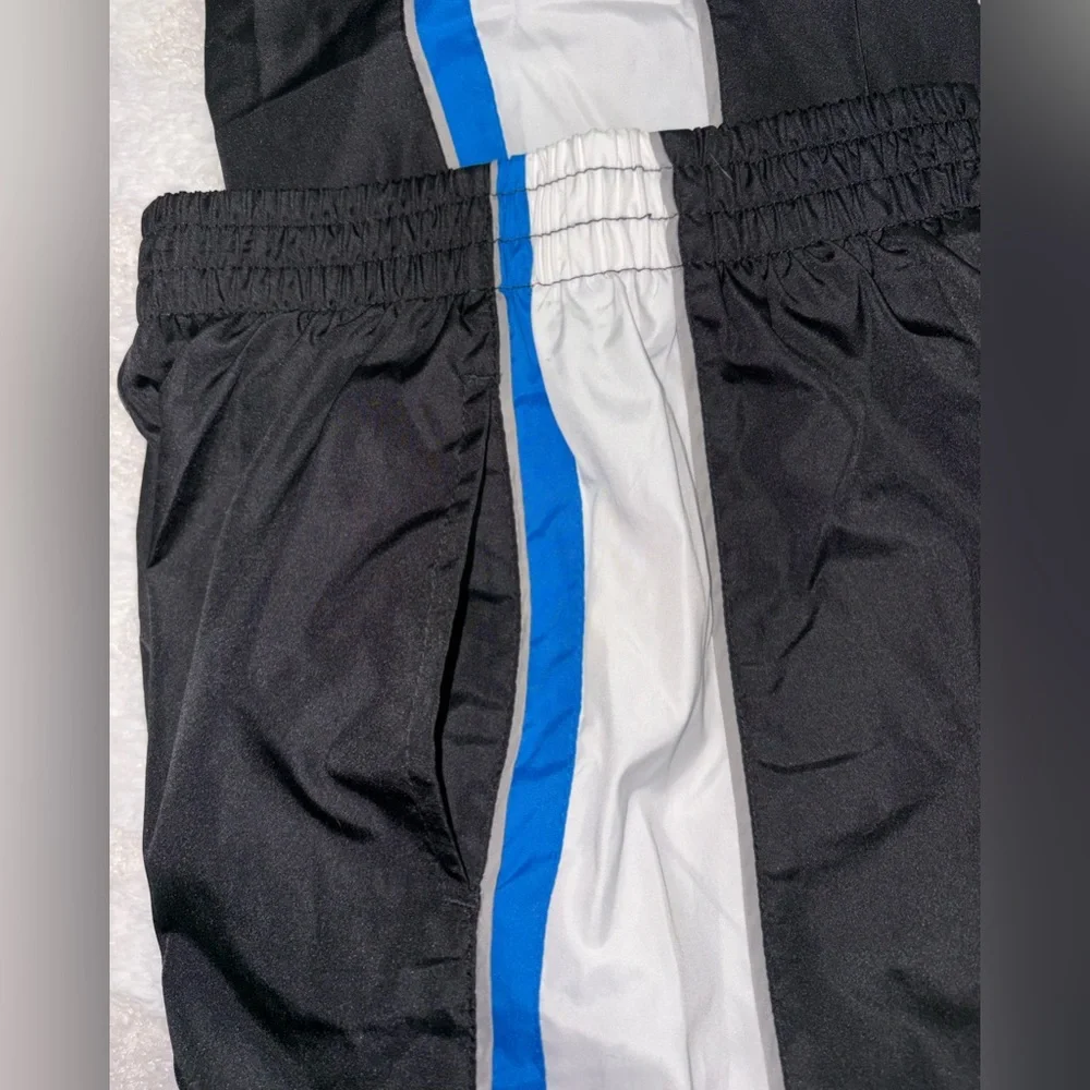 Nike Kids Vintage Wide Leg Windbreaker Pants • Youth 7